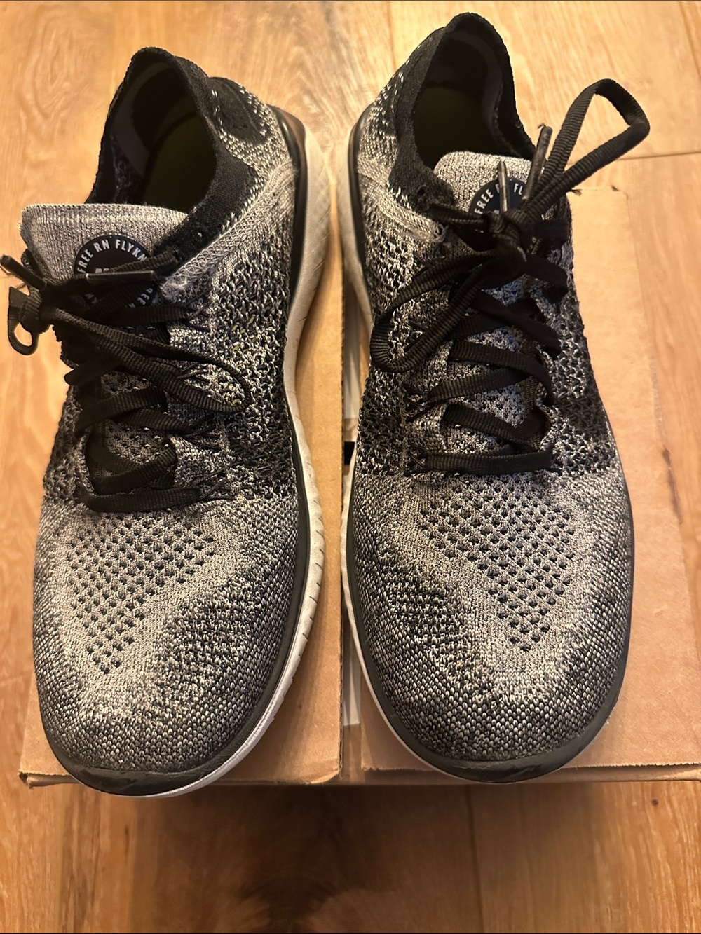 Nike Men’s Black & Gray Flyknit Running Sneakers